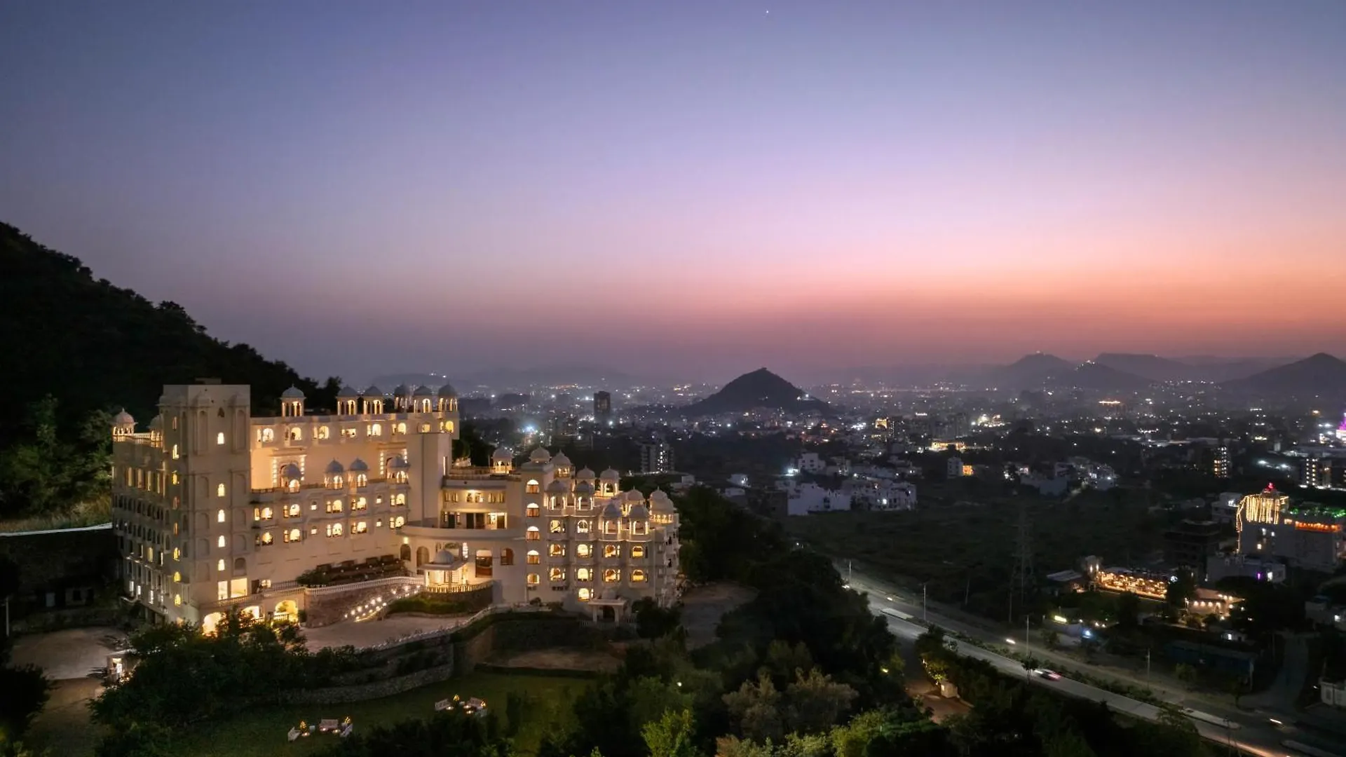 Bhairavgarh Palace Udaipur 4*,  India